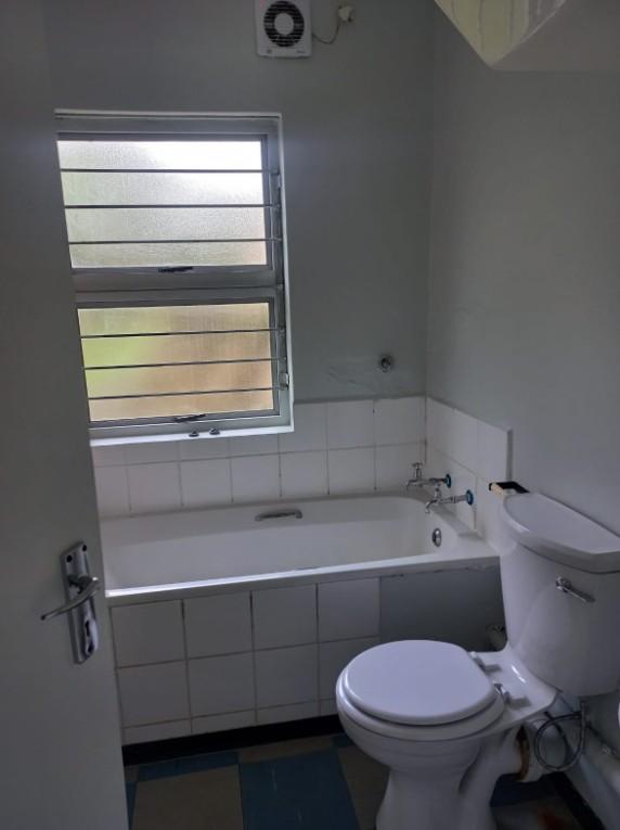 2 Bedroom Property for Sale in Amalinda Eastern Cape